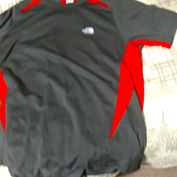 North face t shirt - Picture 1 of 2